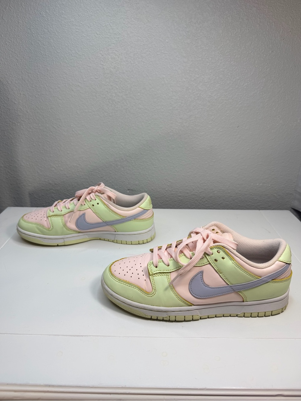 Nike Women's Low-Top Sneakers in Pastel Pink, Light Green & Lavender